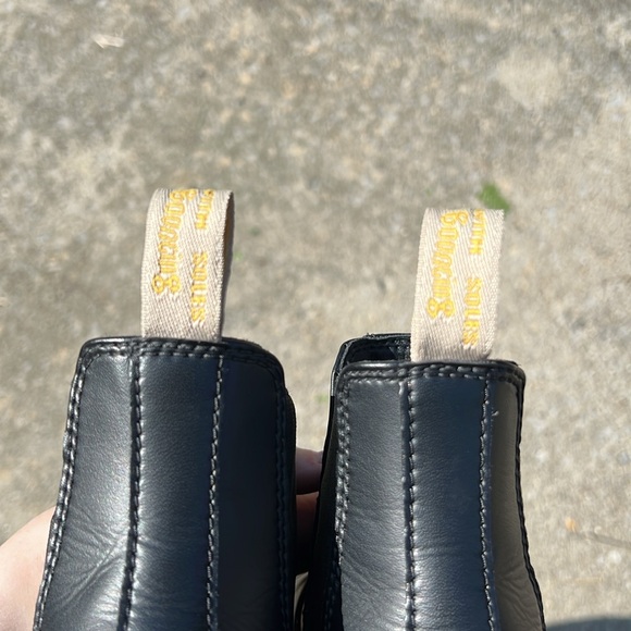 Like new vegan leather doc martens 2976 - Picture 6 of 6